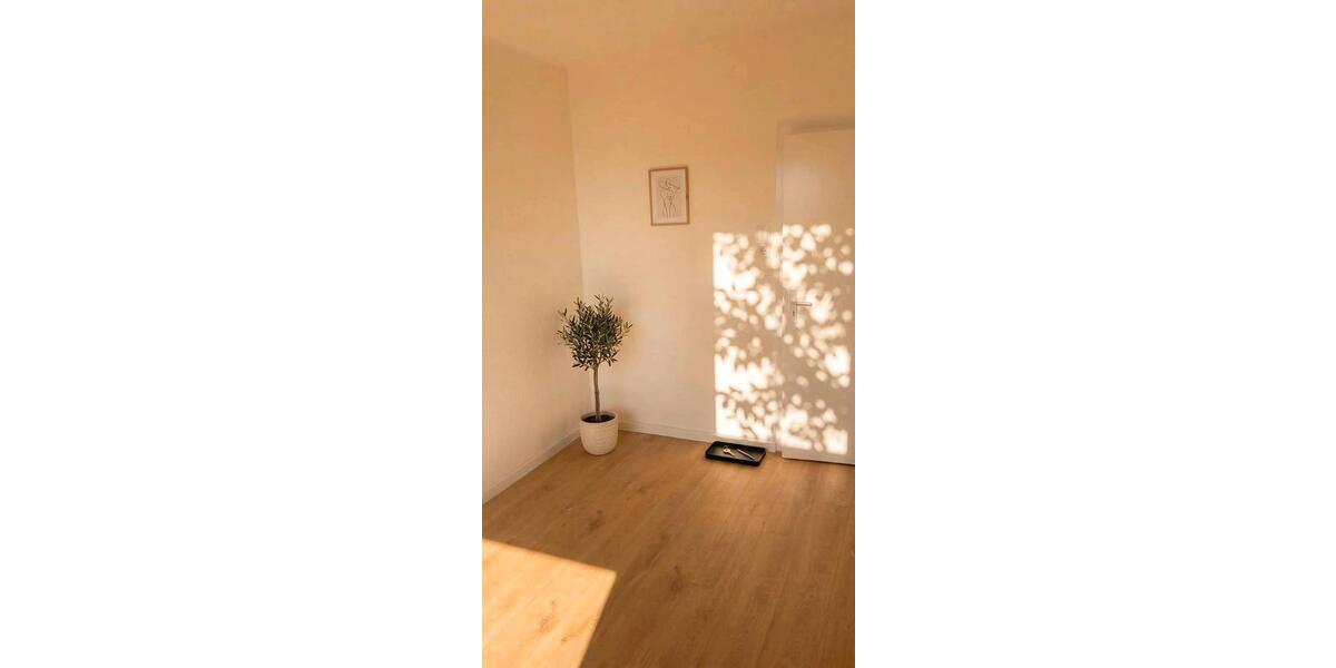 Etagenwohnung Gelsenkirchen Ückendorf - 4 Zimmer, 75 m&sup2;, 590&euro; | Angebot:26415633