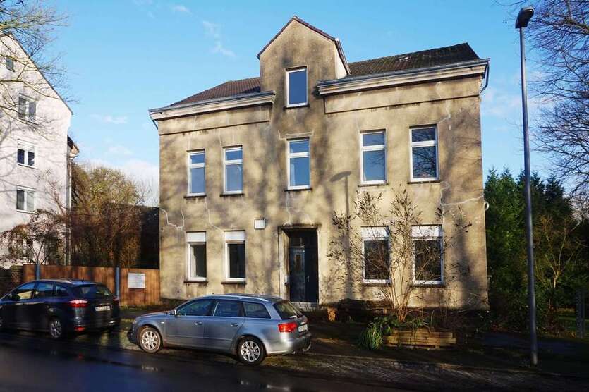 Haus zum Kaufen in Bochum 420.000 € 376 m²