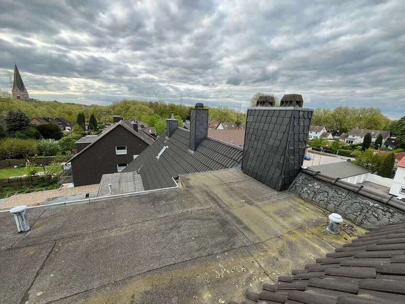 Lukratives Wohn-& Geschäftshaus mit 8 Whg, 3 Gewerben und 2 Keller Lagerflächen + Antenne in Bochum 43 zimmer