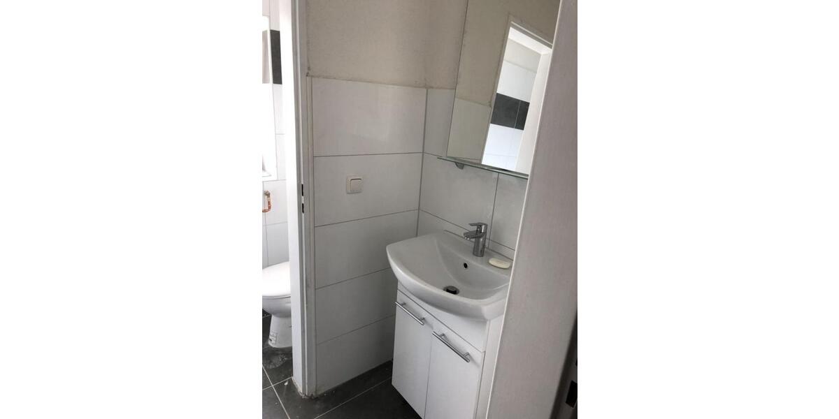 Schönes 2 Zimm. oder auch als Büro direkt am Rhein Ruhrort 2 zimmer