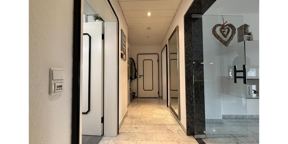 Erdgeschosswohnung mit Kamin, Sauna, Fußbodenheizung und zentraler Lage in Gladbeck | ca. 135 m² 3 zimmer