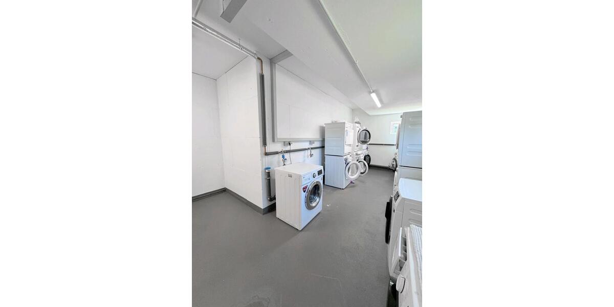 Neuwertige 2-Zimmer-Wohnung mit Terrasse und TG-Stellplatz 2 zimmer