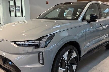 Volvo EX90 3.900 km 86.880 € Recklinghausen 45659