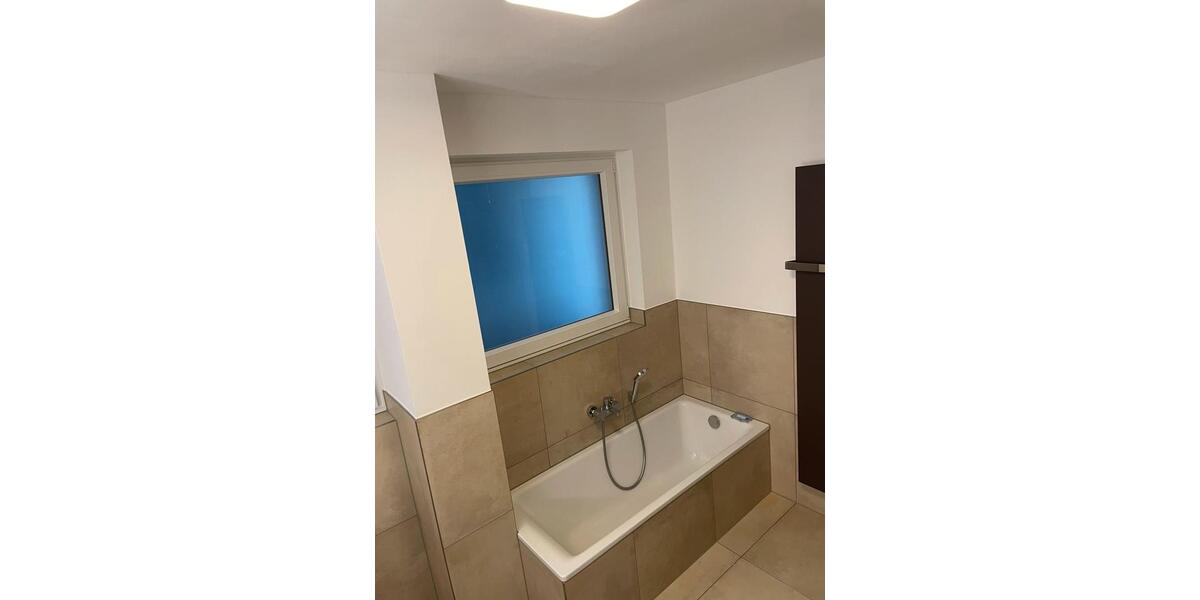 Modernisierte 3,5 Zimmer Eigentumswohnung mit Kamin 3.5 zimmer