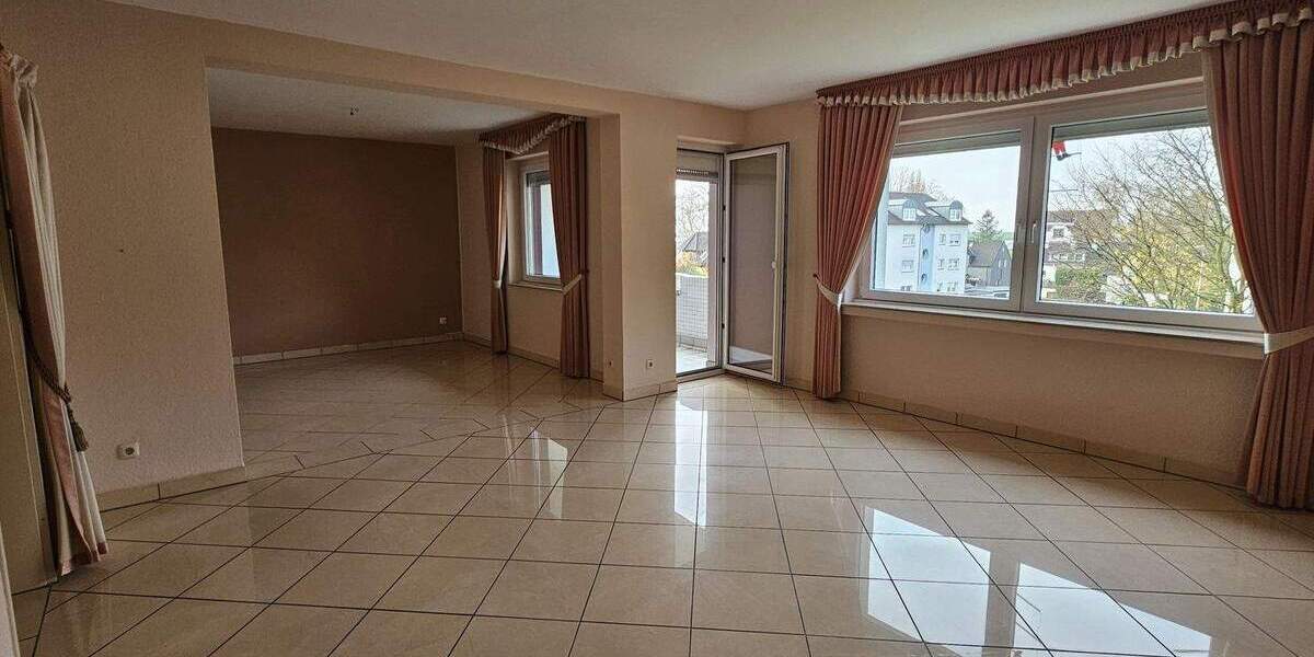 MODERNISIERTE 2-3 ZIMMER-WOHNUNG MIT LOGGIA UND TAGESLICHTBAD IN ESSEN-FREISENBRUCH!!! 2 zimmer