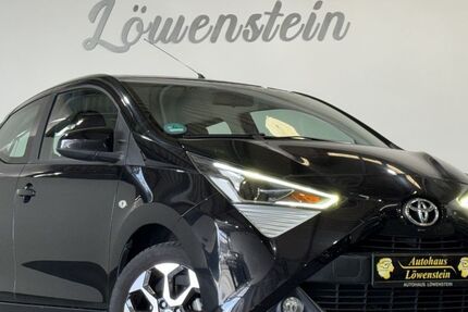 Toyota Aygo (X) 8.722 km 11.980 &euro; Moers 47443