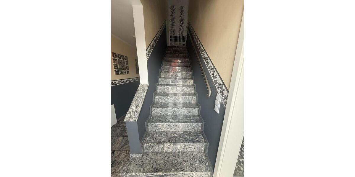 Doppelhaushälfte Oberhausen Biefang - 7 Zimmer, 161 m&sup2;, 540.000&euro; | Angebot:27167802