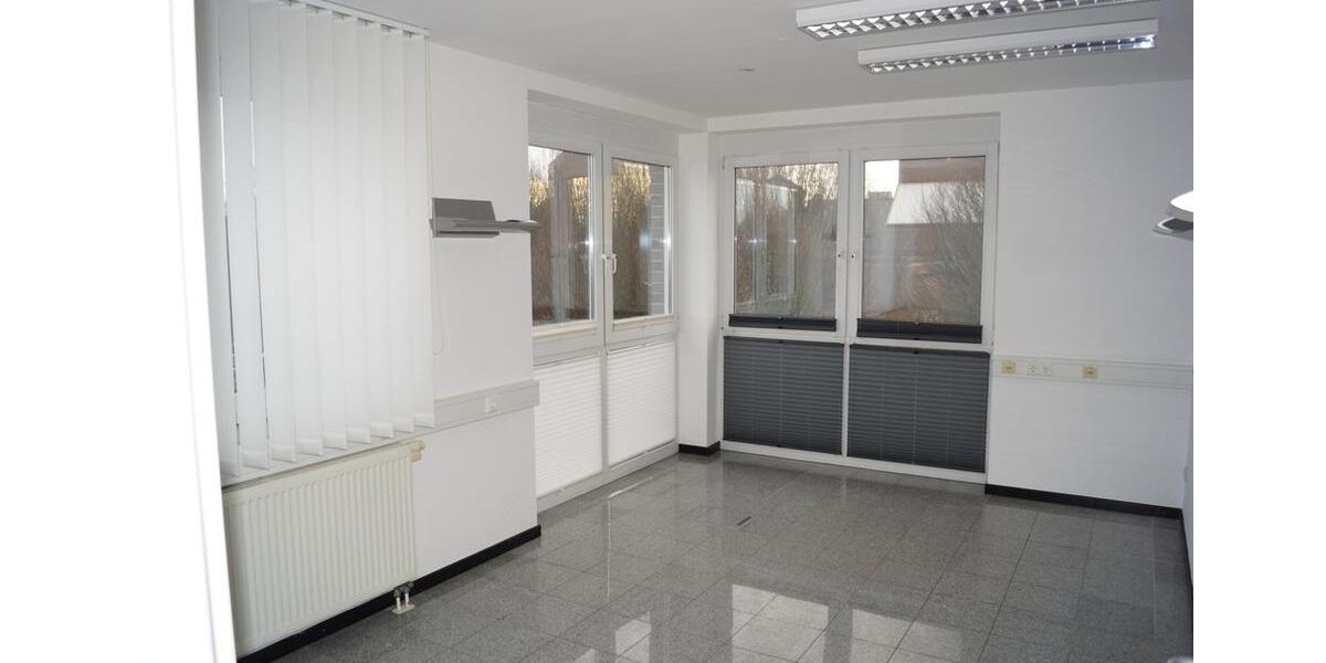 Gewerbeobjekt Moers Rheinkamp - 1.290&euro; | Angebot:21625612