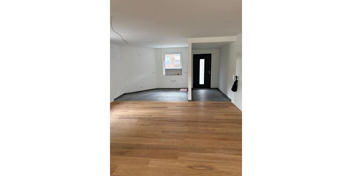 Provisionsfrei* Das letzte EinfamilienhausMittelhaus mit PV+Speicher 10,4 KW+Garage 140m zum Rheinufer Energiebedarf 22,4 kWhm2a - Einfamilienhaus Duisburg Essenberg | Angebot:27447235