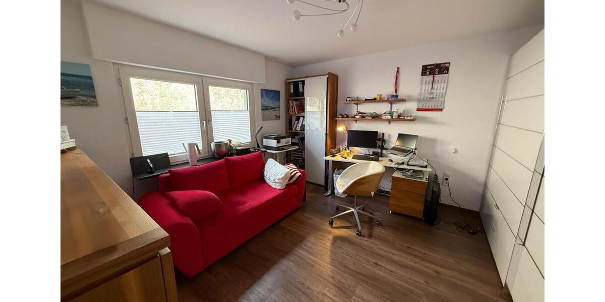 Erdgeschosswohnung mit Kamin, Sauna, Fußbodenheizung und zentraler Lage in Gladbeck | ca. 135 m² 3 zimmer