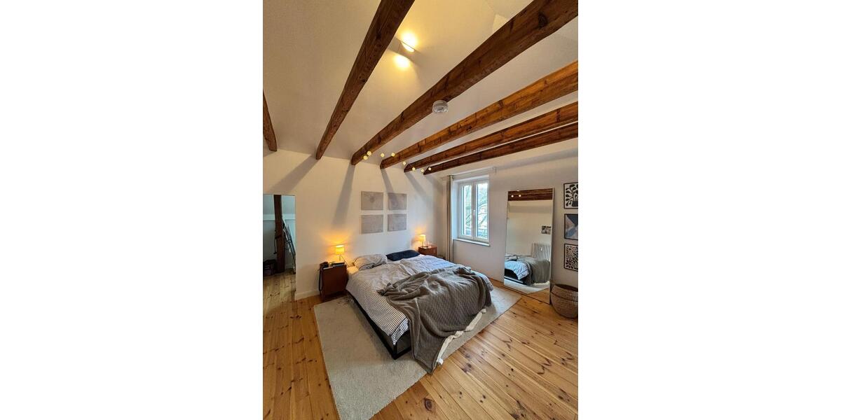 Dachgeschoßwohnung Duisburg Laar - 3 Zimmer, 77 m&sup2;, 725&euro; | Angebot:25343395