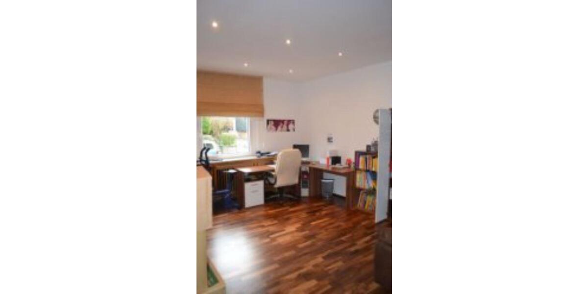 Mehrfamilienhaus, Wohnhaus Wuppertal Gemarkung Nächstebreck - 7.5 Zimmer, 200 m&sup2;, 386.500&euro; | Angebot:25311721