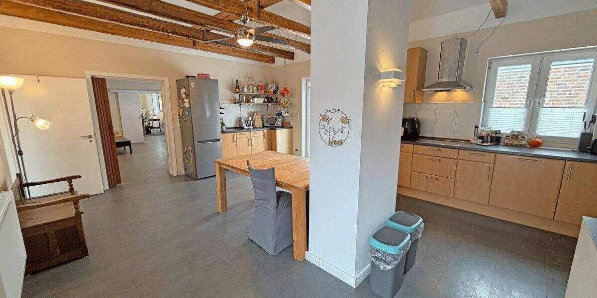 Einfamilienhaus Hünxe Krudenburg - 8 Zimmer, 246 m&sup2;, 550.000&euro; | Angebot:25684454