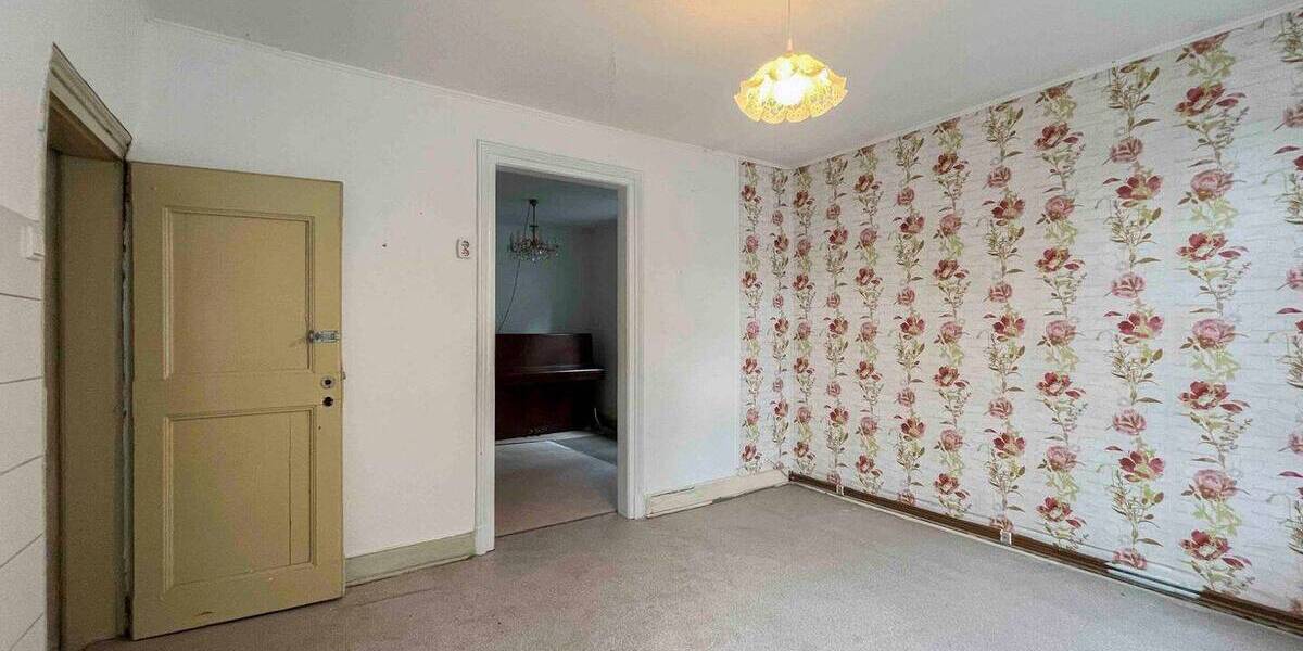 Einfamilienhaus Solingen Gräfrath - 6 Zimmer, 160.000&euro; | Angebot:26876045