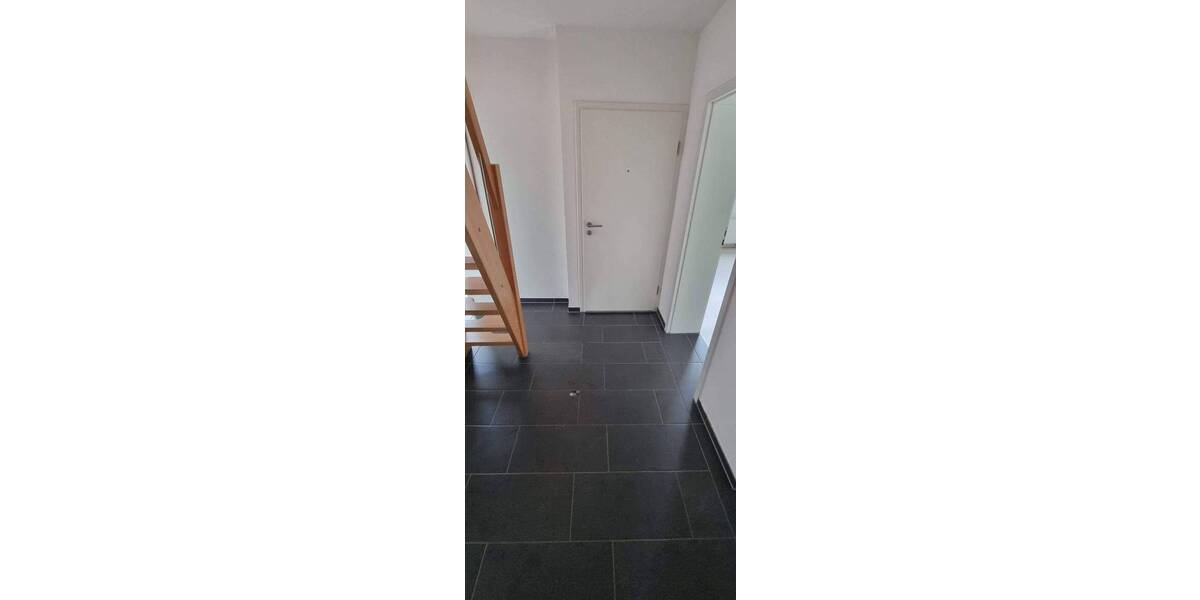 Etagenwohnung Oberhausen Sterkrade-Mitte - 3 Zimmer, 90 m&sup2;, 680&euro; | Angebot:26920815