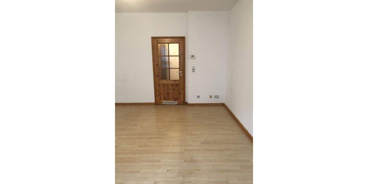 Etagenwohnung Witten Mitte - 2 Zimmer, 65 m&sup2;, 450&euro; | Angebot:25802378