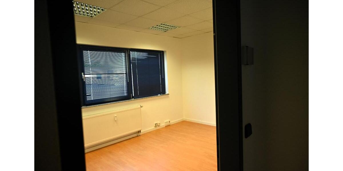 Bürofläche | 175 m² | M2 Gewerbegebiet zimmer