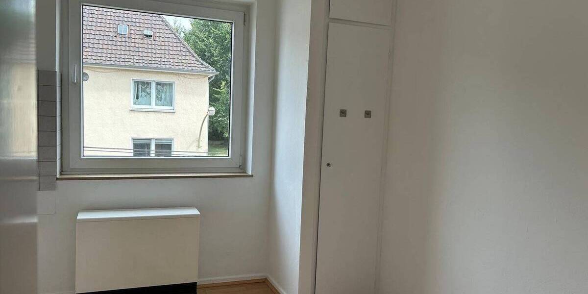Etagenwohnung Essen Bergerhausen - 3 Zimmer, 80 m&sup2;, 580&euro; | Angebot:25668037