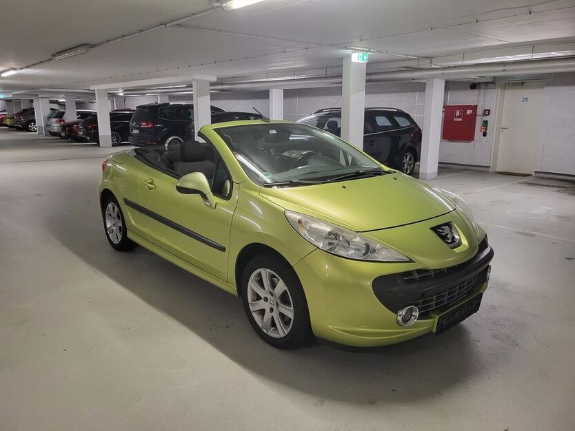 Peugeot 207 180.000 km 2.500 € Essen 45326