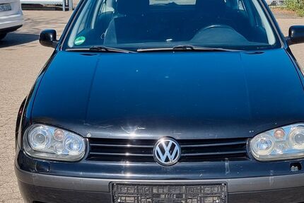 VW Golf 215.700 km 1.990 &euro; Ratingen 40880