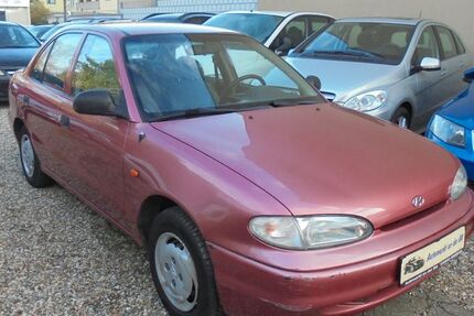 Hyundai Accent 85.000 km 1.499 &euro; Duisburg 47249