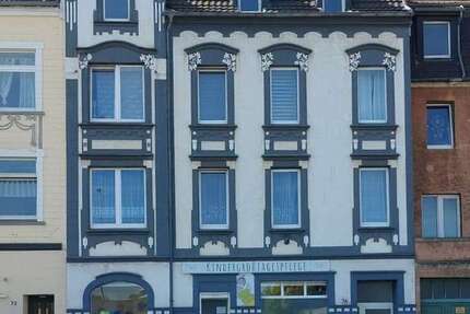 Haus zum Kaufen in Oberhausen 399.000 € 340 m²