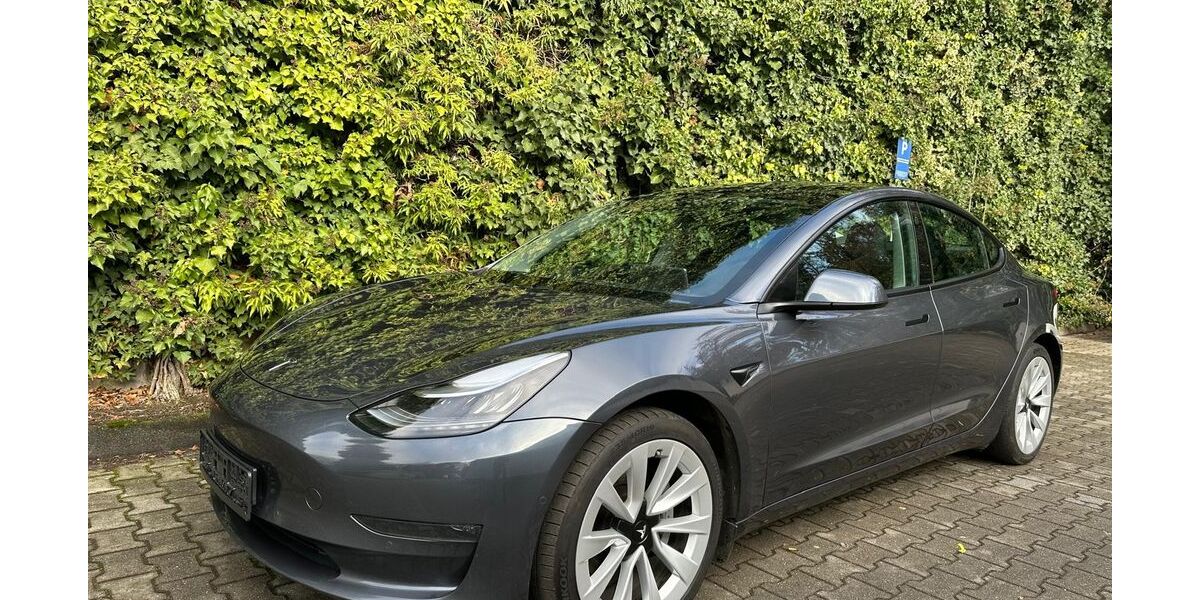 Tesla Model 3 184.700 km 17.990 &euro; Wuppertal 42281