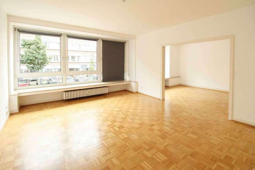 Wohnung zum Kaufen in Düsseldorf 477.000 € 106.95 m²