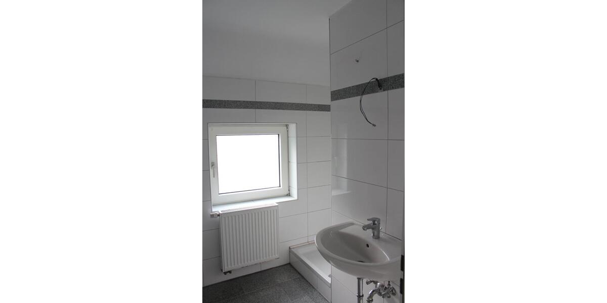 Eigentumswohnung 82 m² Wfl.-3 Zi+Balkon+Keller+EP+Garage 3 zimmer