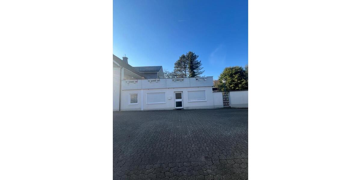 Etagenwohnung Wuppertal Gemarkung Langerfeld - 3 Zimmer, 160 m&sup2;, 2.180&euro; | Angebot:26416921