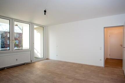 * * SINGLEWOHNUNG * * Moderne 1-Zimmer-Wohnung m. Südloggia 1 zimmer