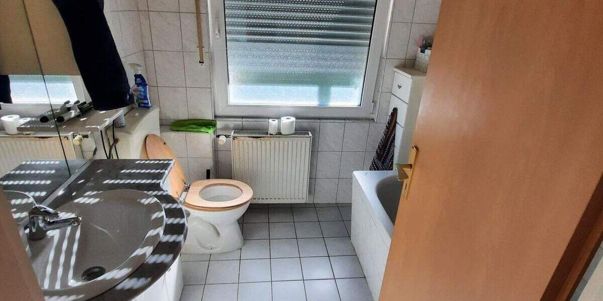 Bungalow Moers Moers-Mitte - 2 Zimmer, 78 m&sup2;, 620&euro; | Angebot:25815921