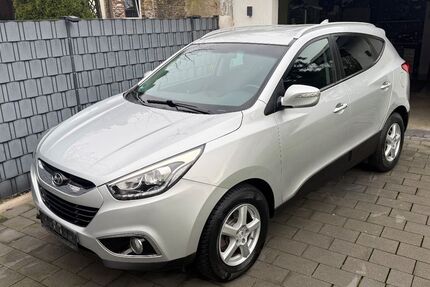 Hyundai ix35 115.000 km 8.900 &euro; Duisburg 47137