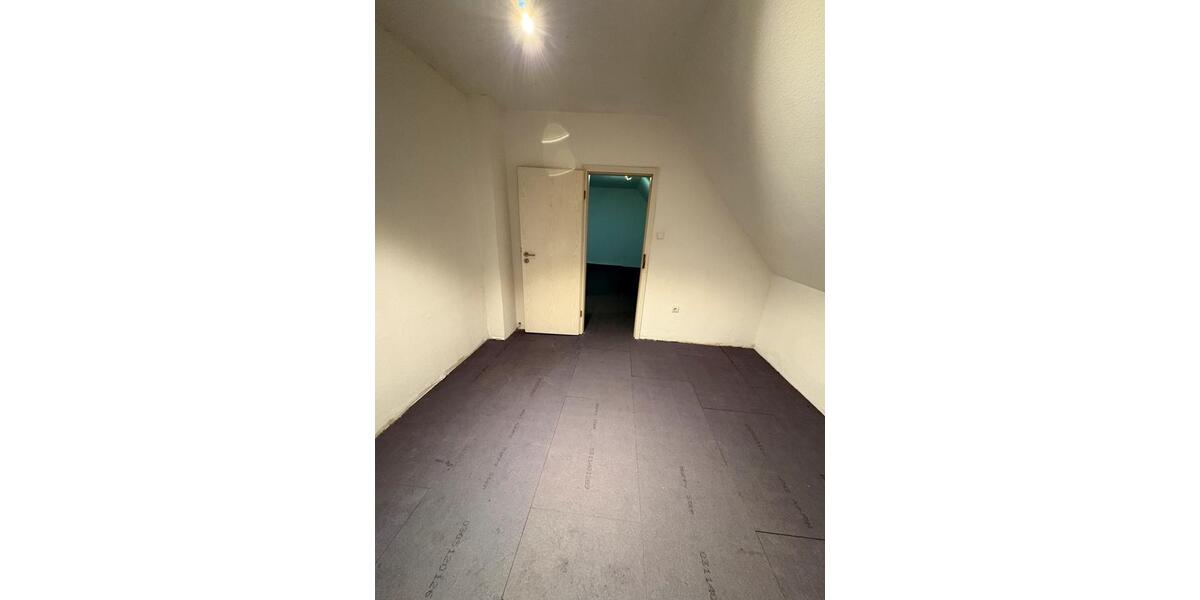 Mietwohnung 3,5 Zimmer DG 3 zimmer