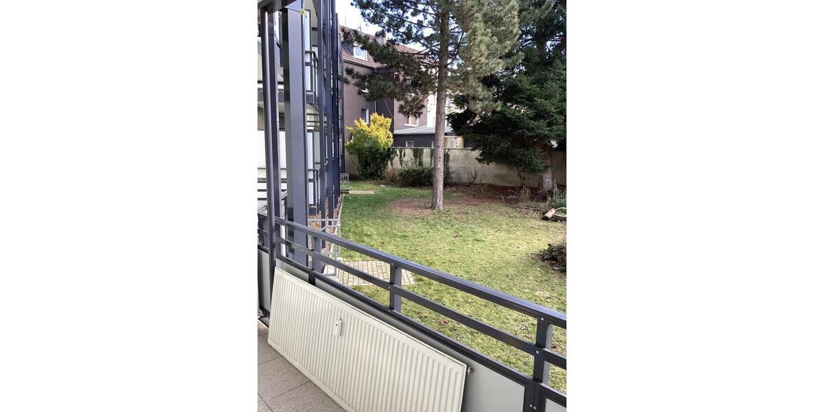 Jetzt zugreifen: renovierte 2-Zimmer-Wohnung mit Balkon 2 zimmer