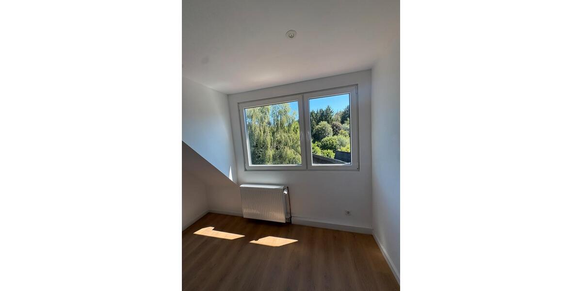 Doppelhaushälfte Wuppertal Cronenberg - 4 Zimmer, 97 m&sup2;, 349.000&euro; | Angebot:27162183
