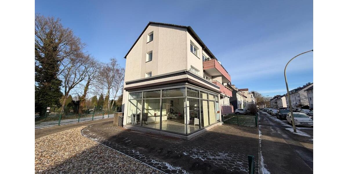 Sehr helles Büro zimmer