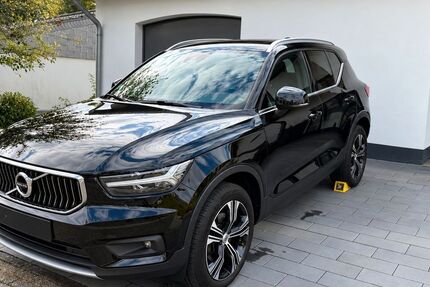 Volvo XC40 142.000 km 21.500 &euro; Mülheim an der Ruhr 45470