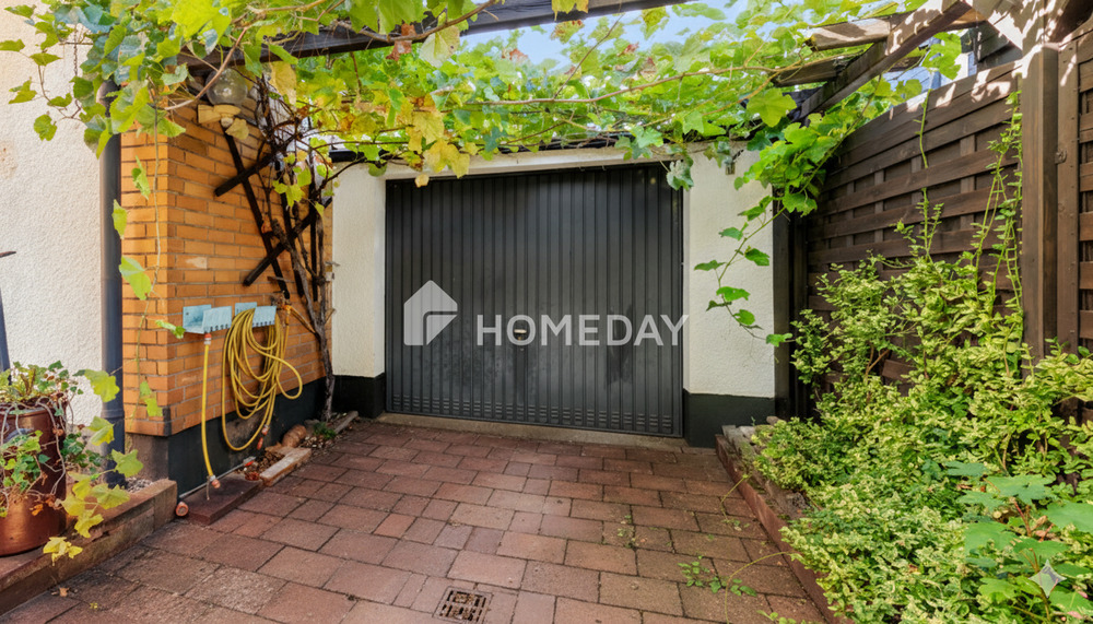 Charmante Doppelhaushälfte mit Potenzial - ruhige Lage, Gartenidylle und viel Gestaltungsspielraum 5 zimmer