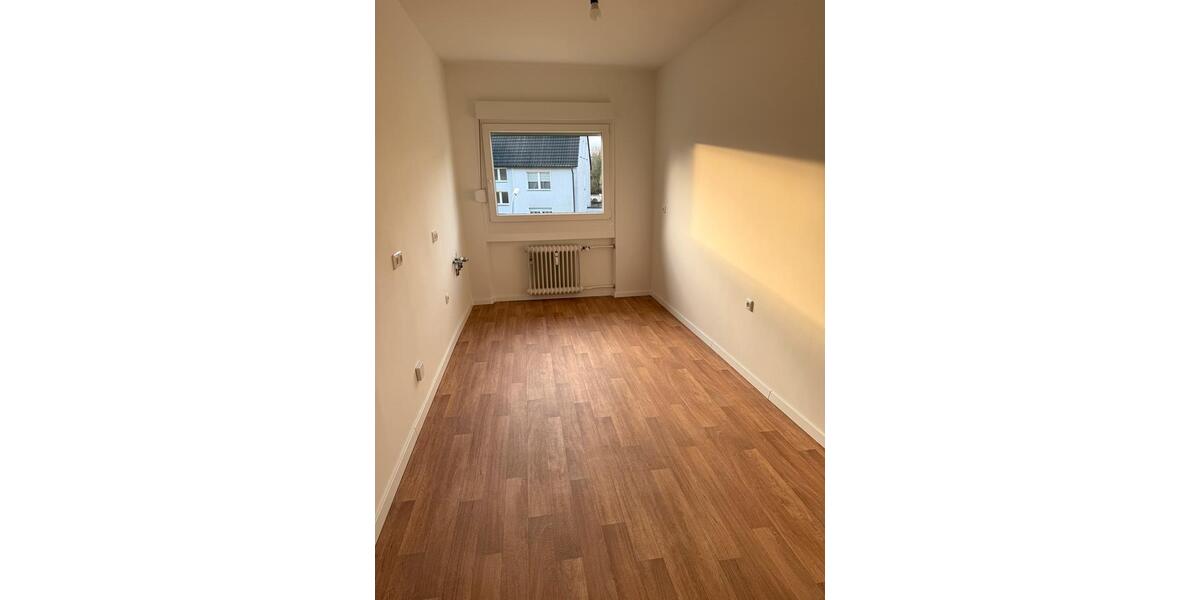 Wohnung 2,5 Zimmer Balkon Saniert Badewanne 1 zimmer