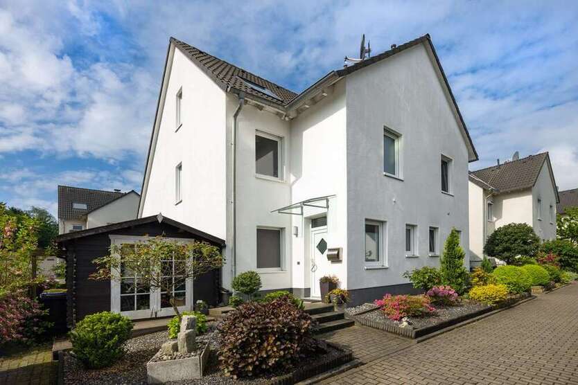 Haus zum Kaufen in Velbert 425.000 € 113.84 m²