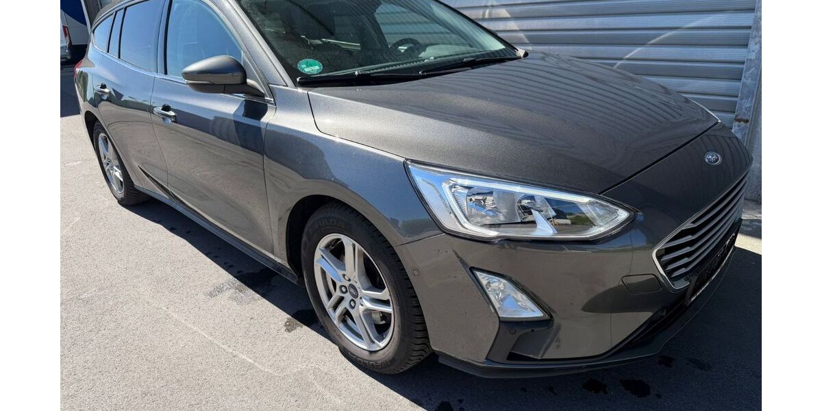 Ford Focus 87.522 km 11.950 &euro; Wuppertal 42285