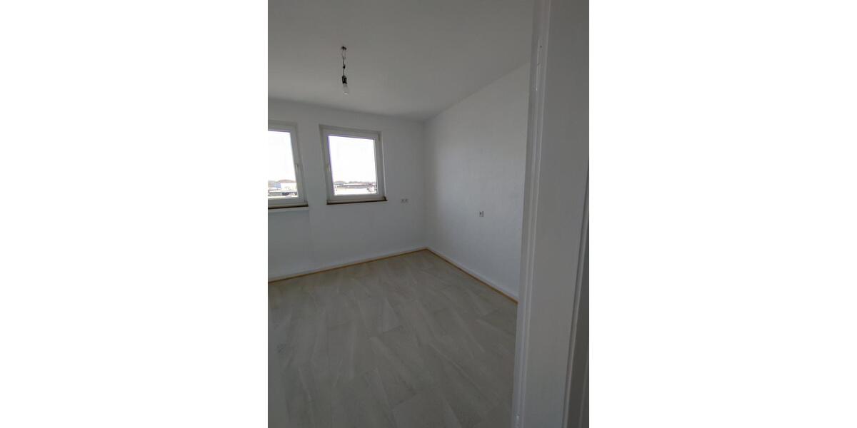 Etagenwohnung Duisburg Duisburg-Mitte - 3 Zimmer, 89 m&sup2;, 725&euro; | Angebot:25840824