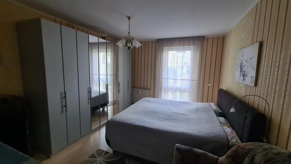 Erdgeschoßwohnung Wuppertal Cronenberg - 4 Zimmer, 113 m&sup2;, 299.000&euro; | Angebot:24901095