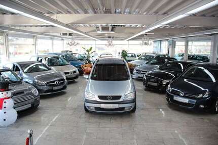 Opel Zafira 200.000 km 2.990 &euro; Essen 45356