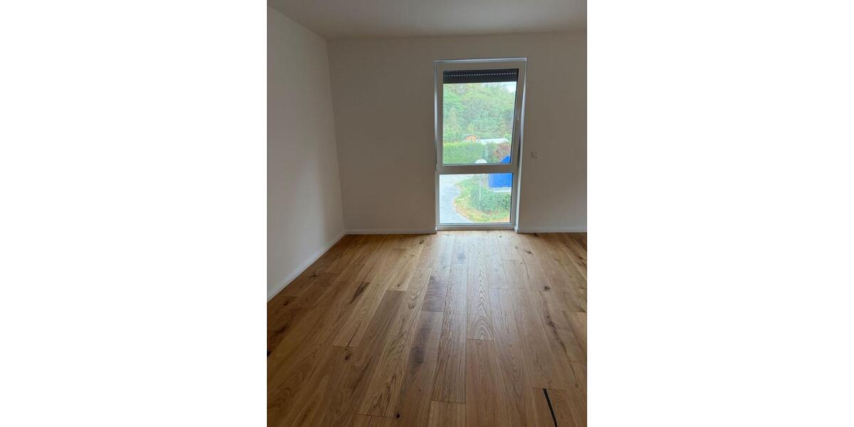 Provisionsfrei* Das letzte EinfamilienhausMittelhaus mit PV+Speicher 10,4 KW+Garage 140m zum Rheinufer Energiebedarf 22,4 kWhm2a - Einfamilienhaus Duisburg Essenberg | Angebot:27447235