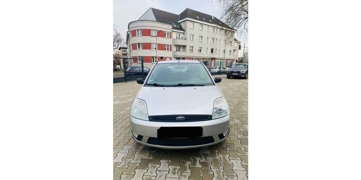 Ford Fiesta 144.500 km 3.999 &euro; Bochum 44789