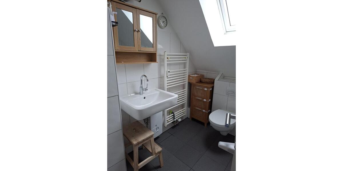 DG Wohnung mit Balkon 3 zimmer