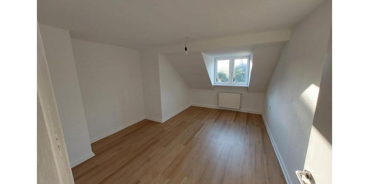 Dachgeschoßwohnung Herne Eickel - 3.5 Zimmer, 80 m&sup2;, 560&euro; | Angebot:26442292