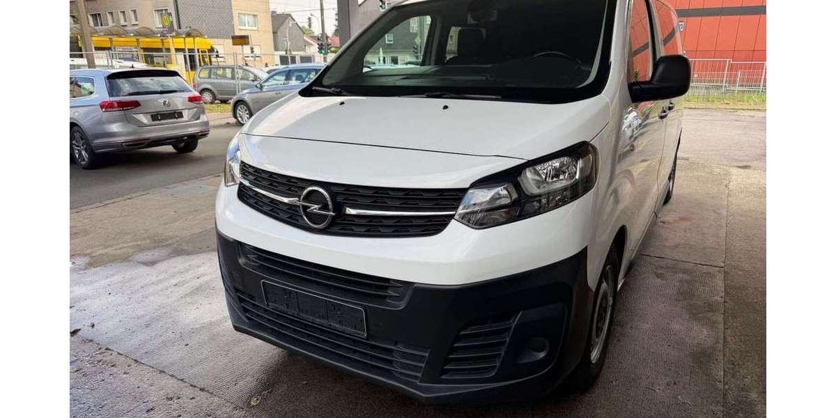 Opel Vivaro 124.000 km 15.990 &euro; Mülheim Ruhr 45475